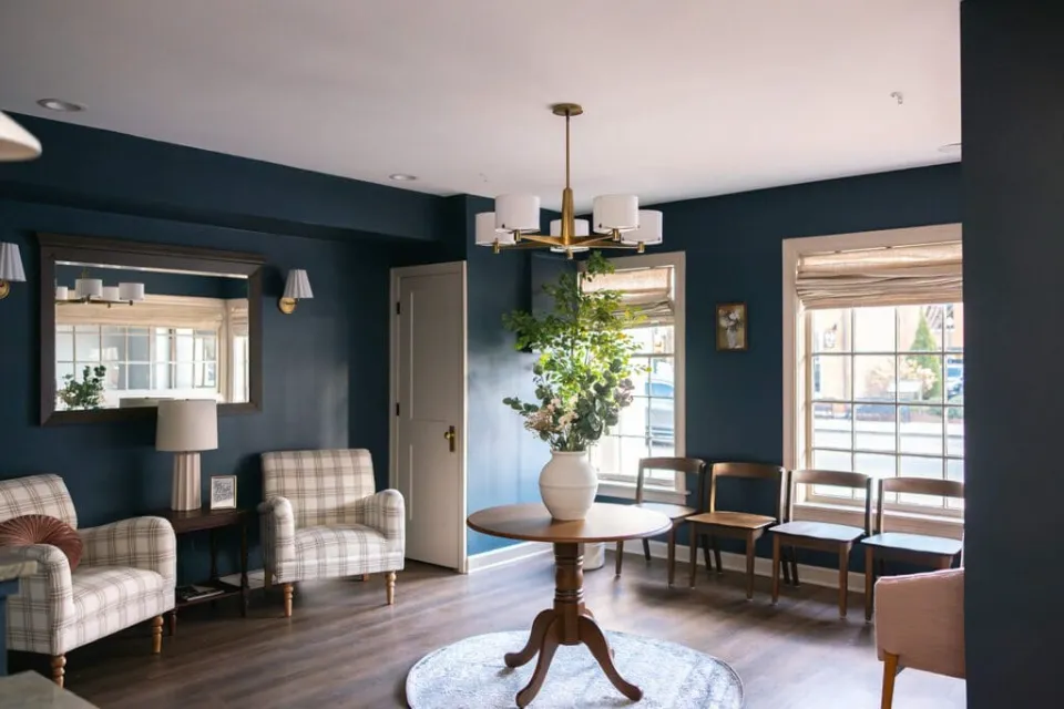 The welcoming reception and waiting room